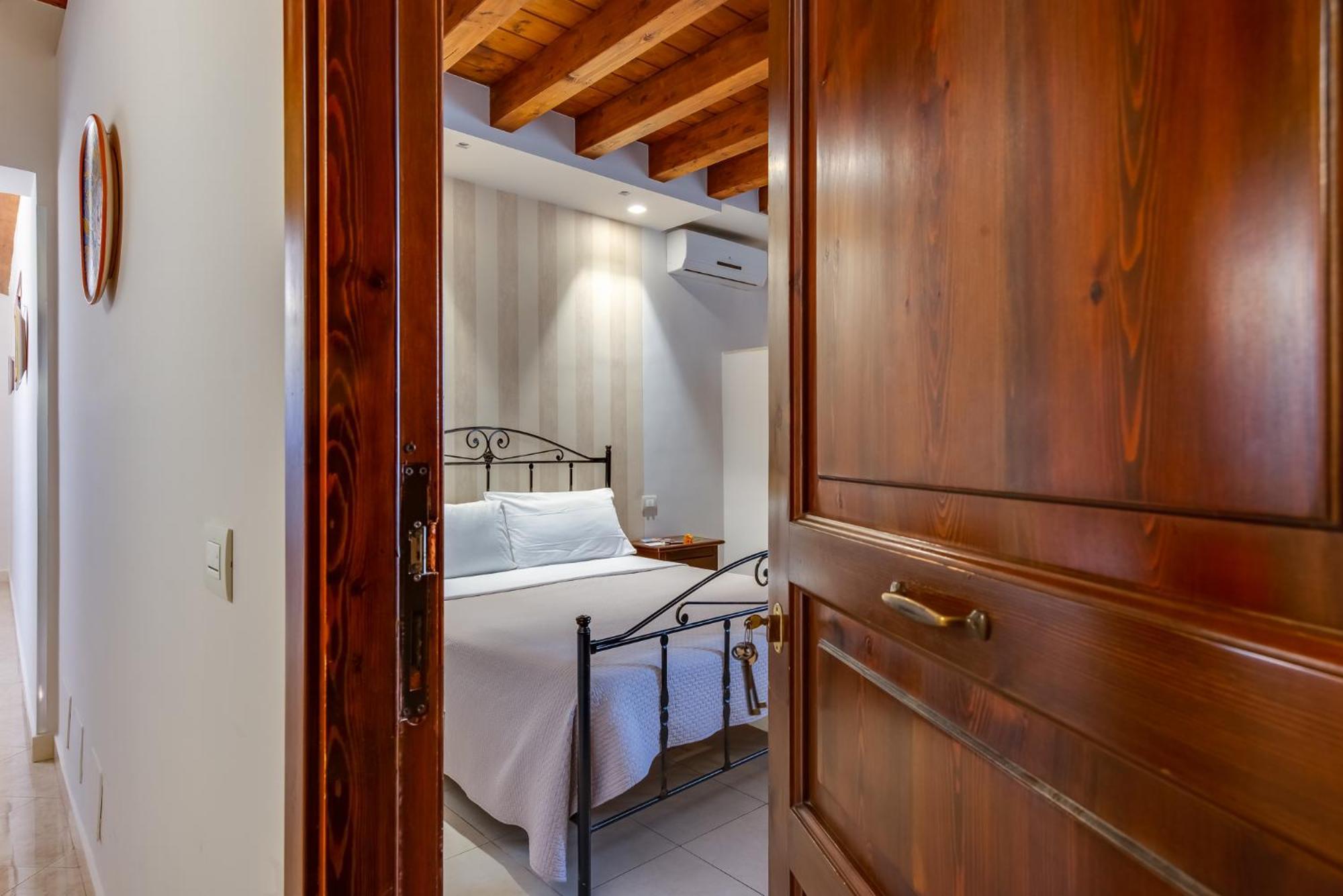Hotel Aliai Шакка Экстерьер фото